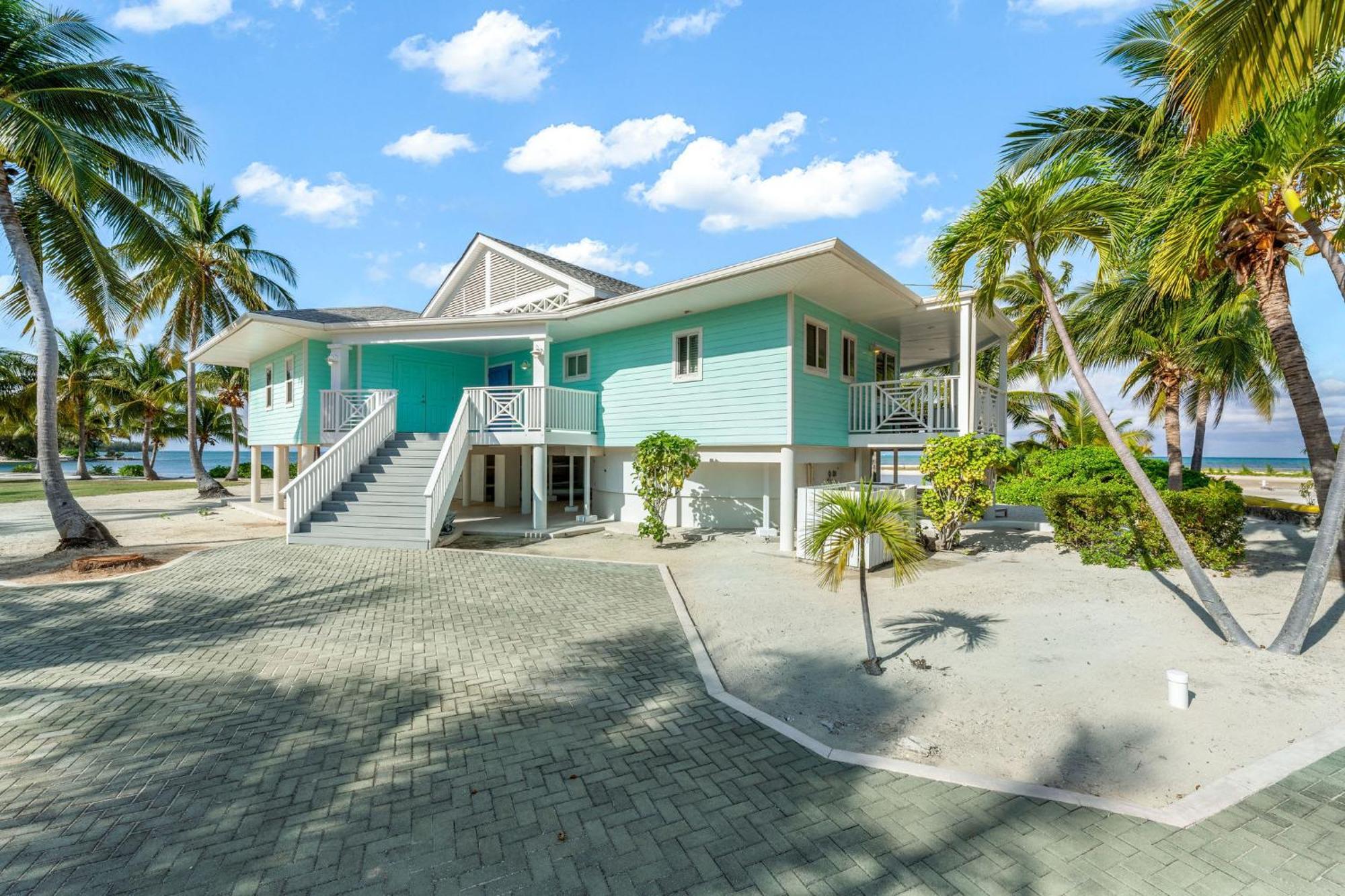 'The Cottage' At Rum Point - Private Getaway Driftwood Village Exterior photo